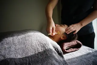 即効⚡小顔美容鍼🪡 むくみたるみ脂肪解消のエステ・リラクイメージ