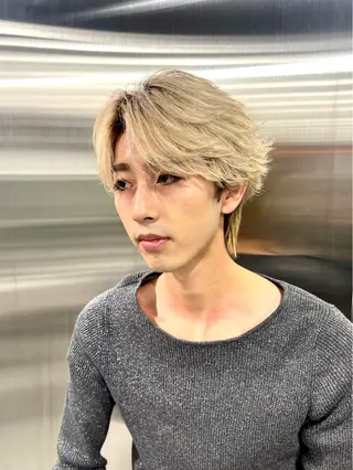 ショート パーマ メンズ カラーモデル⚡️ REONのヘアスタイル