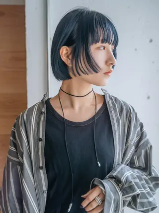 ミディアム   トワのヘアスタイル