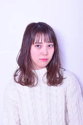 ミディアム カラー クロスパーマ× 透明感カラー✂︎のヘアスタイル