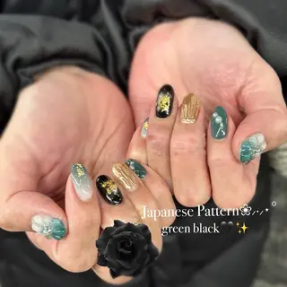 ネイル EmaNail豊中 🎀SANAのネイルデザイン