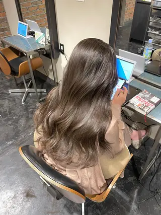 ロング カラー 泉 堅也のヘアスタイル