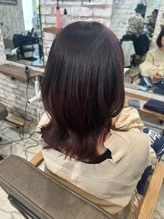 カラー 稲井 裕美のヘアスタイル