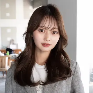 ロング カラー AIN.ANLY 明治神宮前所属・ムツキ/品のある 艶カラー/縮毛矯正のヘアスタイル