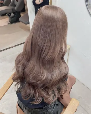 ロング カラー 透明感Color🩶 髪質改善 ユウナ🦋のヘアスタイル