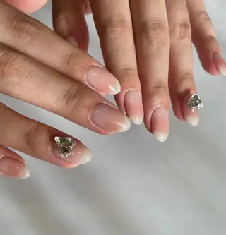 ネイル Nailsalon Olu所属・ネイリスト Nanaのネイルデザイン