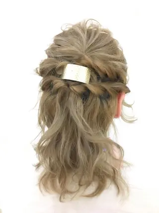 ミディアム ヘアアレンジ これた🧸ヘアメ職人 ♡髪質改善♡カラーのヘアスタイル