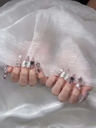 ネイル Lee Nailsのネイルデザイン