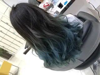 ロング 岸 保奈美のヘアスタイル