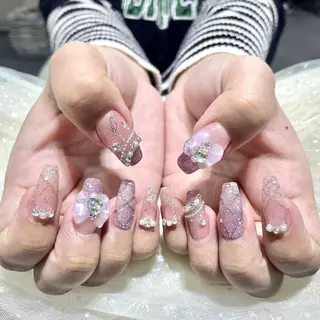 ネイル Queens PUPUのネイルデザイン