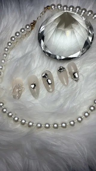 ネイル beauty park partage所属・藤 井のネイルデザイン