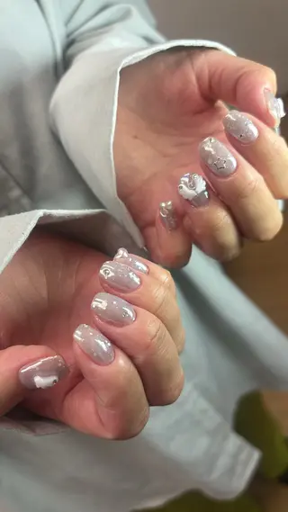 ネイル nailsalon　hue所属・小山 羽奈のネイルデザイン