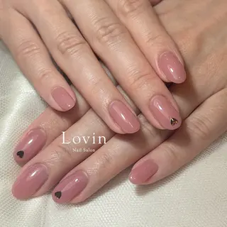 ネイル パラジェル認定サロン　ネイルケア&スパ　Lovin【ラヴィン】所属・田中 凜歌のネイルデザイン
