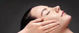 エステインTOMO所属・POLA 神守店のエステ・リラクイメージ