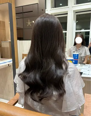 ロング カラー moe｜透明感カラー ×似合わせカットのヘアスタイル