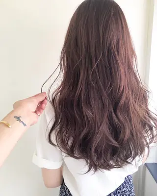 カラー 辺見 葵のヘアスタイル