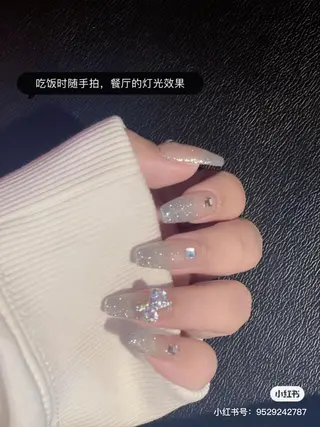 ネイル 内村 ミナのネイルデザイン