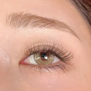 マツエク・マツパ LuceRosso所属・井原 久美子の眉毛・アイブロウイメージ