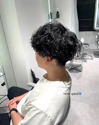 メンズ momone🍒 メンズカットパーマのヘアスタイル