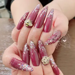 ロング ネイル nailsalon 220momokaのネイルデザイン