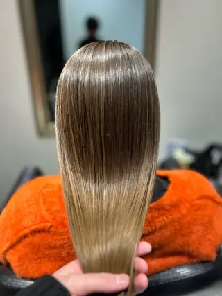 ロング Glare所属・髪質改善特化🫧 梶川　歩哉のヘアスタイル