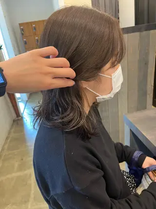 カラー 松本 玲菜のヘアスタイル