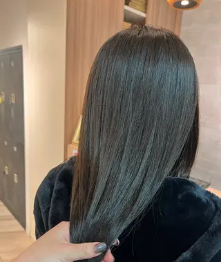 ロング カラー 川崎 唯華のヘアスタイル