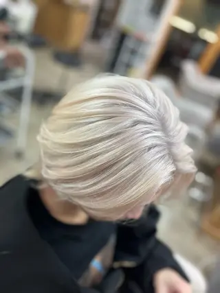 ミディアム CORE新宿所属・CORE よしえのヘアスタイル