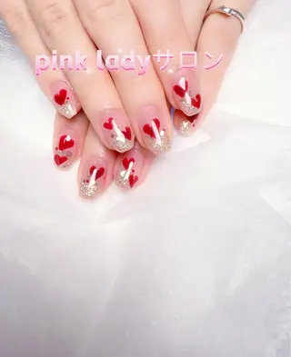 ネイル pink ladyサロン所属・べ にのネイルデザイン