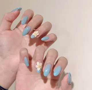 ネイル 高木 維麗絲のネイルデザイン