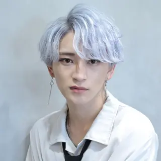 ショート カラー メンズ 飯塚 想のヘアスタイル