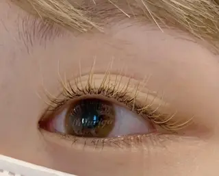 マツエク・マツパ 💜megu 💅✨のネイルデザイン