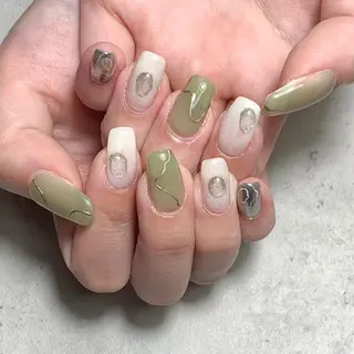 ネイル atelier FIORITURA所属・FIORITURA aiのネイルデザイン