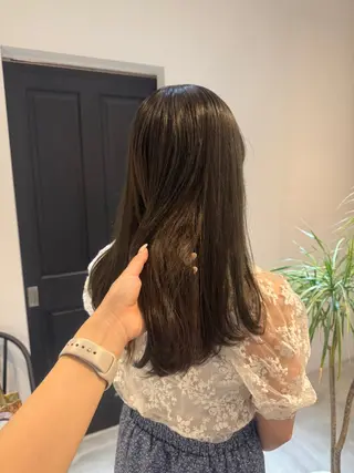 セミロング ALLYS 渋谷店所属・最高級の艶のある カラーmei🎨のヘアスタイル