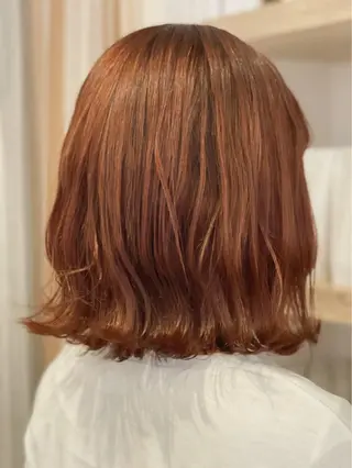 ミディアム カラー 由比藤理子 ブリーチカラー🌈のヘアスタイル