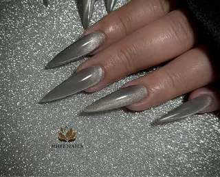 ネイル Nhit Nailsのネイルデザイン