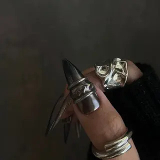 ネイル Ray. ／綺麗目ニュアンスのネイルデザイン