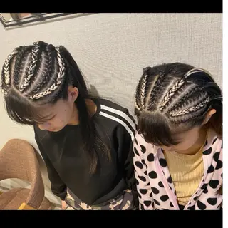 セミロング チビ編み込みエクステ どぅ〜す/YUIのヘアスタイル