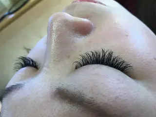 マツエク・マツパ ヘアーインスタジオディアーズ所属・仁平 千賀子のマツエク・マツパデザイン