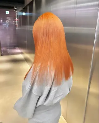 ロング カラー ハイトーン/ 縮毛矯正のヘアスタイル