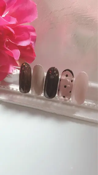 ネイル Lily Roseスタッフ一同のマツエク・マツパデザイン