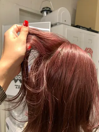 ミディアム カラー ハッシュカット/ MAYAのヘアスタイル