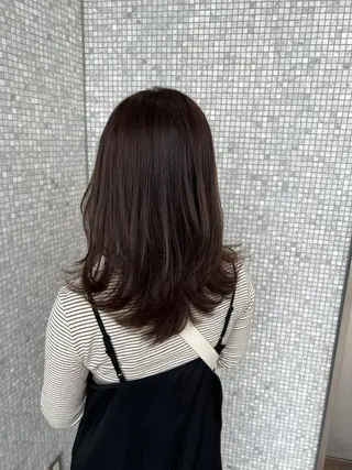 セミロング カラー ヘアアレンジ 黒阪 なみのヘアスタイル