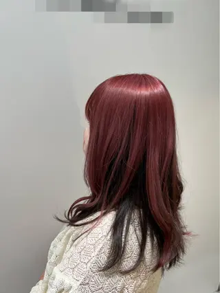 カラー Alma four /モリモト スズカのヘアスタイル