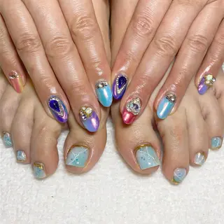 ネイル O. AKINAのネイルデザイン