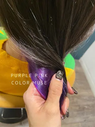 カラー 梅田ハイトーン チダ ヒナノのヘアスタイル