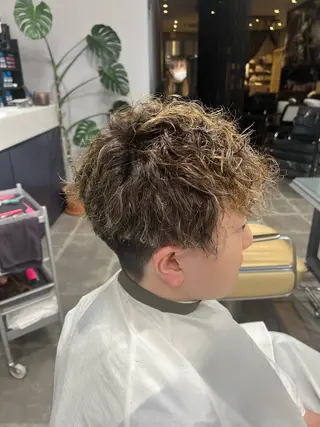 ショート アートラッシュフォーヘア所属・柴田 新菜のヘアスタイル