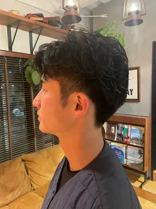 パーマ メンズ AUQWA/いおり 自由が丘のヘアスタイル