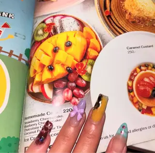 ネイル 海外ネイル u4me🦄💜のネイルデザイン