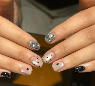 ネイル 高木 維麗絲のネイルデザイン